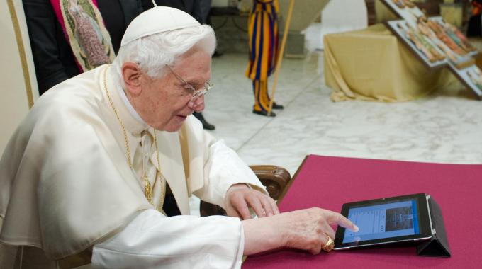papa benedetto XVI twitter